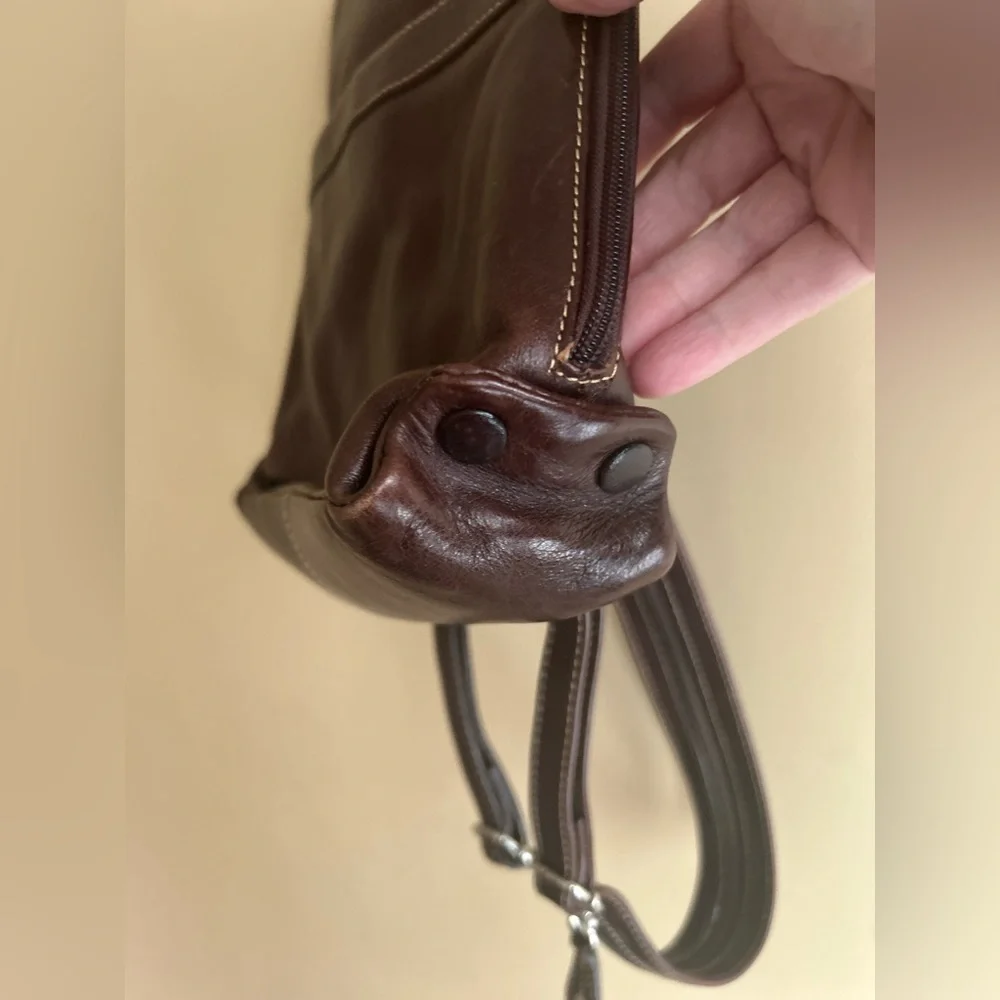 La Diva leather backpack - Picture 3 of 16